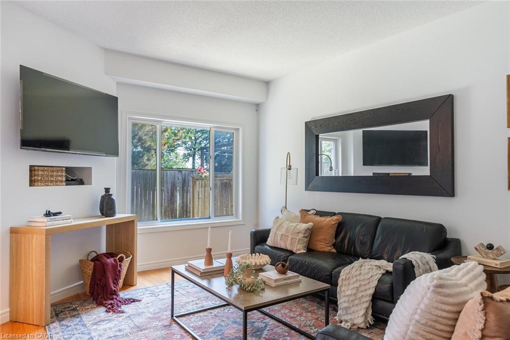 4-10 Liddycoat Lane Property Photo 12