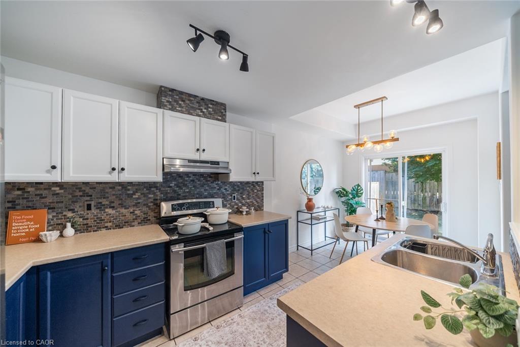 4-10 Liddycoat Lane Property Photo 16