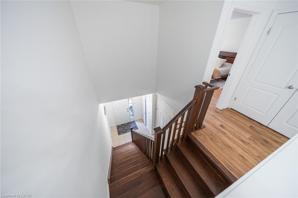 4-10 Liddycoat Lane Property Photo 25