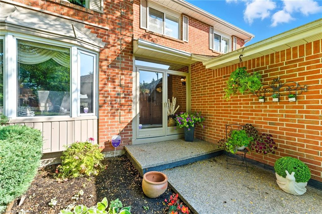 3043 Vanderbilt Road Property Photo 2