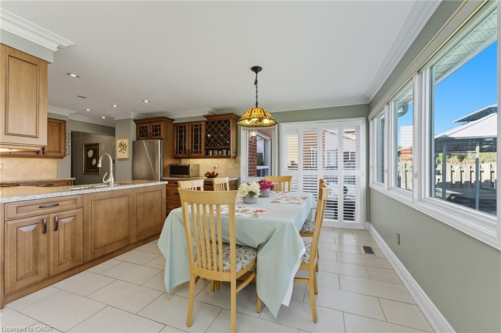 3043 Vanderbilt Road Property Photo 8