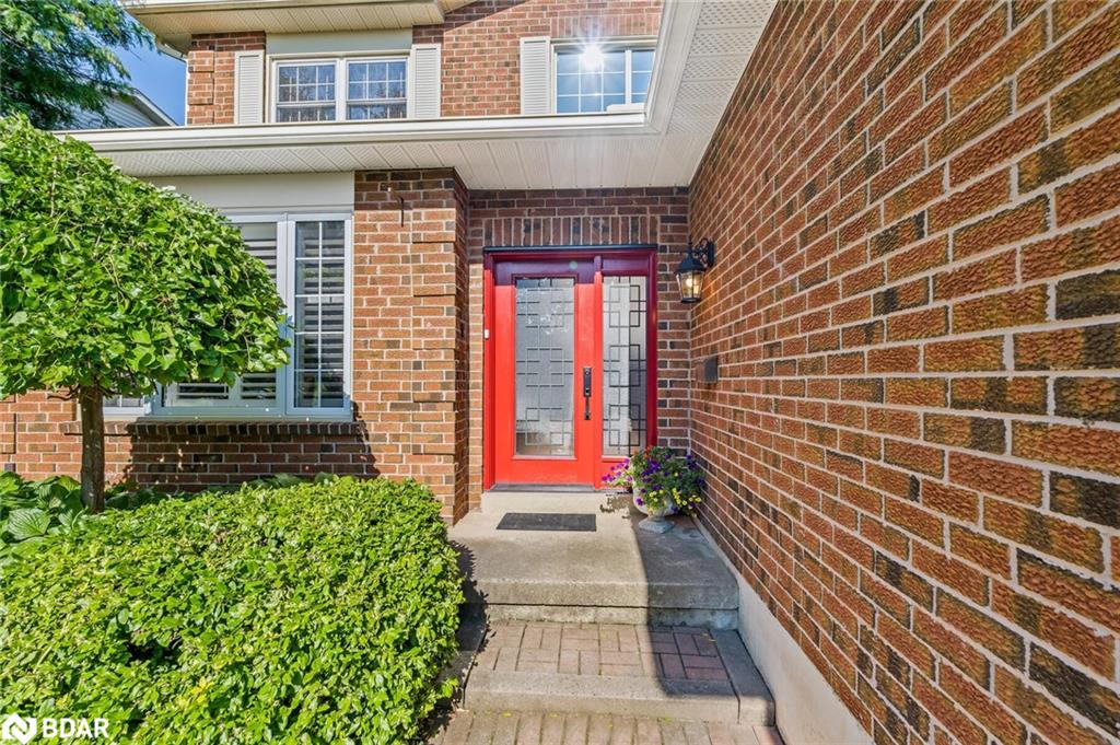 8 Jason Crescent Property Photo 1