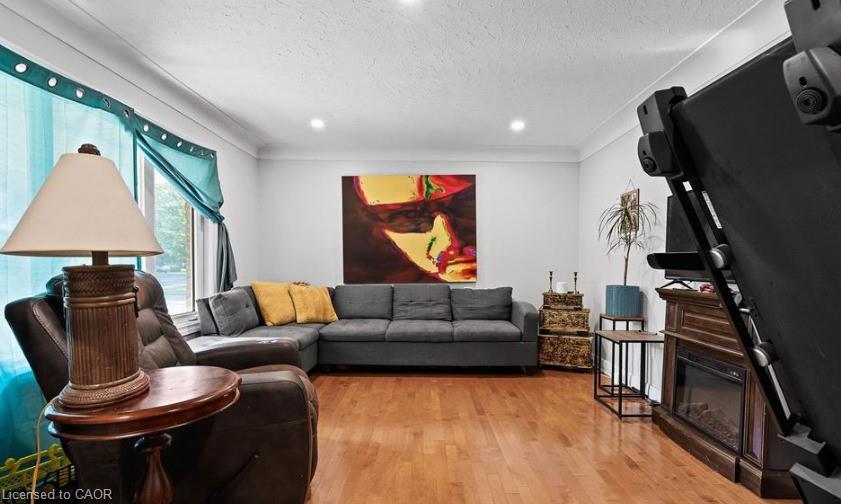 304 First Avenue Property Photo 4