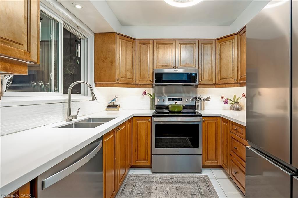 5-1580 Kerns Road Property Photo 12