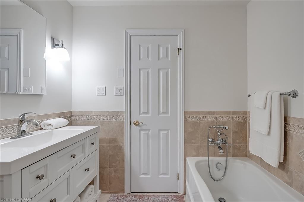 5-1580 Kerns Road Property Photo 26