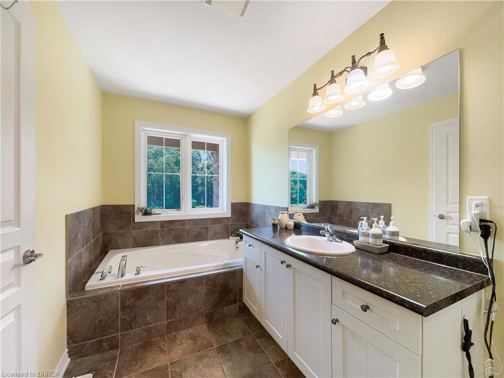 8-80 Willow Street Property Photo 29