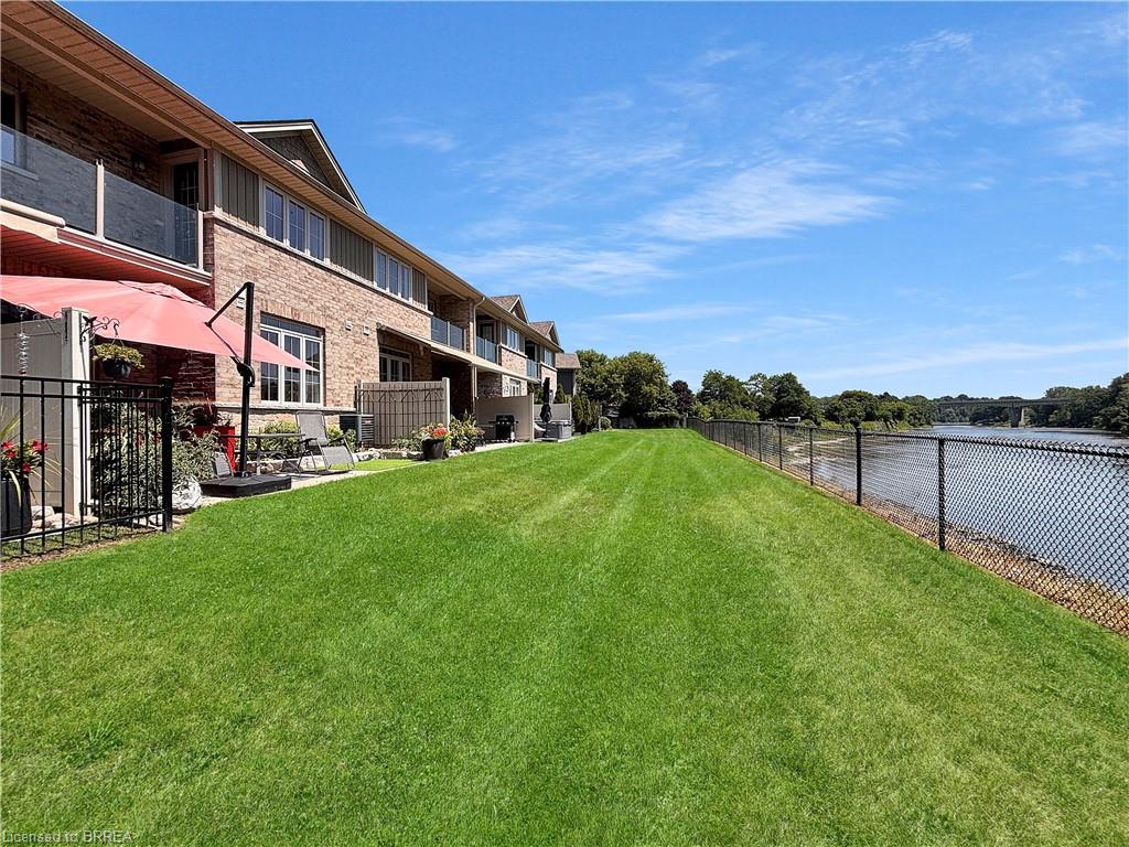 8-80 Willow Street Property Photo 33