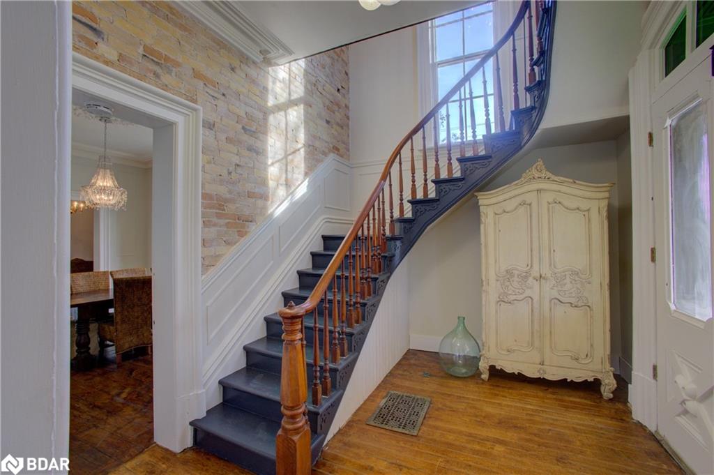 150 Wellington Street E Property Photo 19