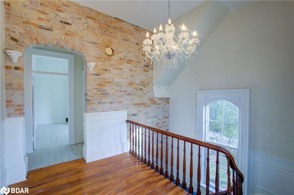 150 Wellington Street E Property Photo 21