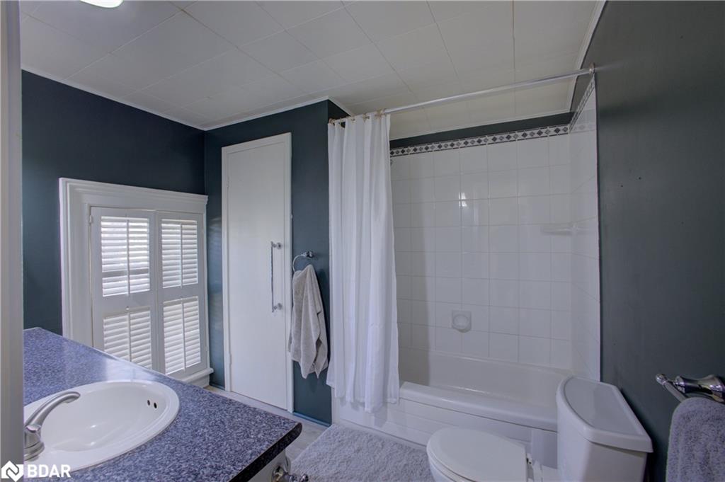 150 Wellington Street E Property Photo 27