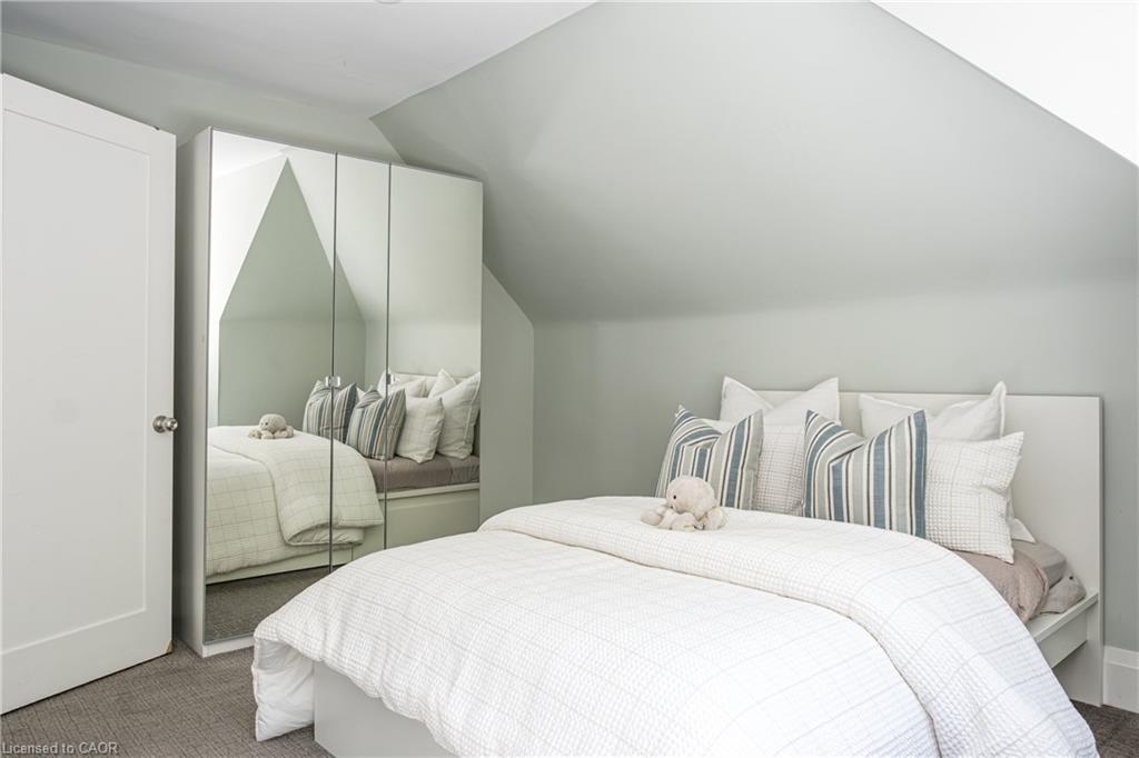 3 Oakwood Place Property Photo 28