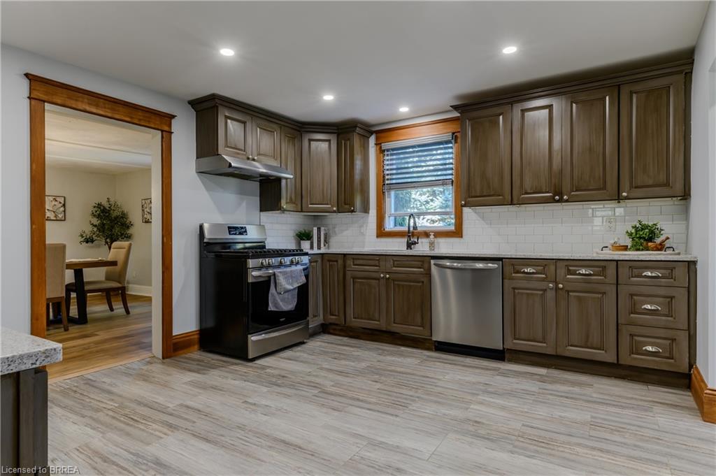 2884 Cockshutt Road Property Photo 19