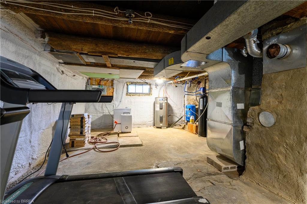 2884 Cockshutt Road Property Photo 40