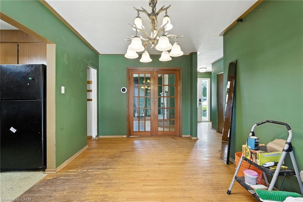 64 Wilmot Street S Property Photo 5