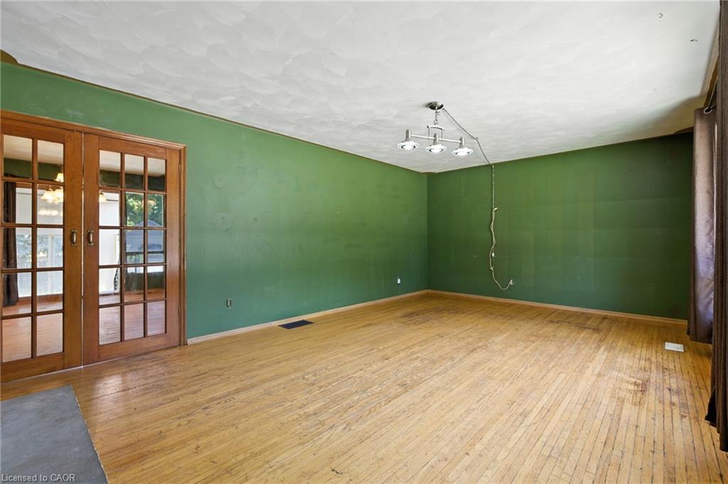 64 Wilmot Street S Property Photo 6