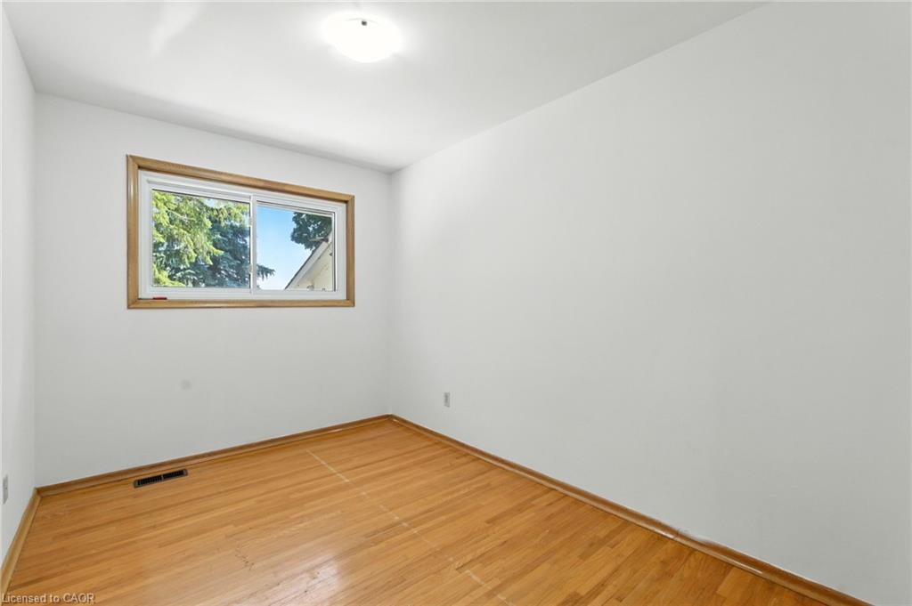 64 Wilmot Street S Property Photo 10