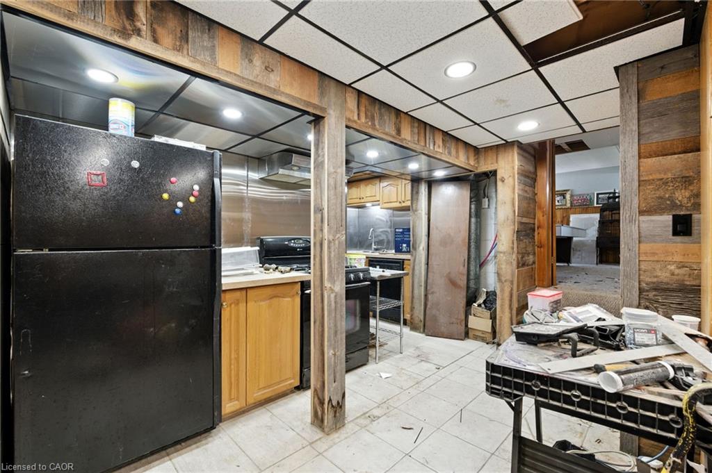 64 Wilmot Street S Property Photo 17