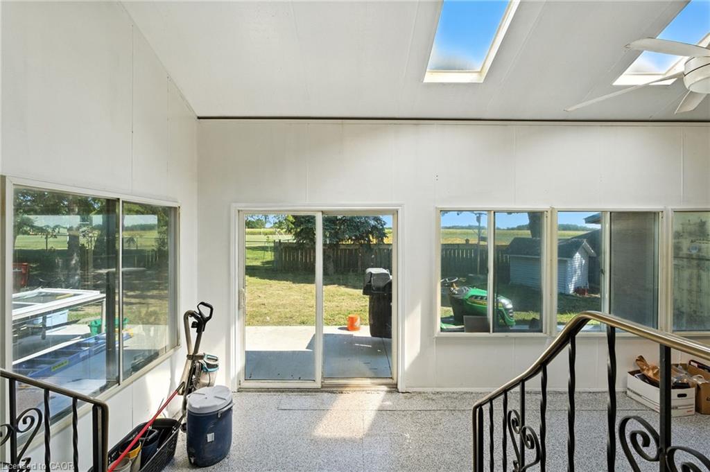 64 Wilmot Street S Property Photo 24