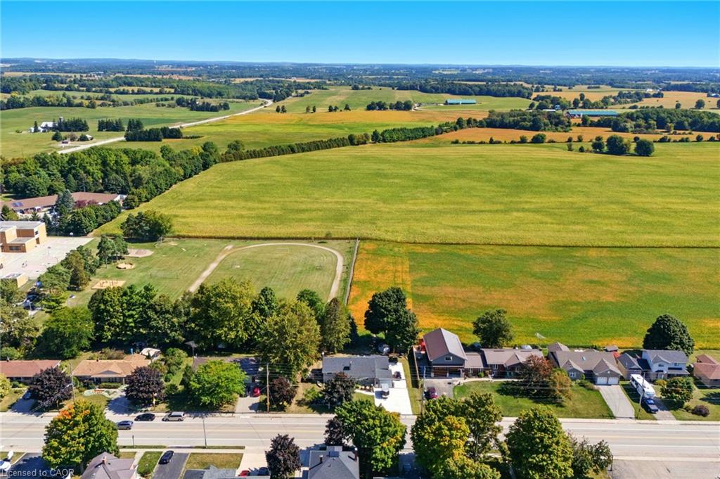 64 Wilmot Street S Property Photo 31