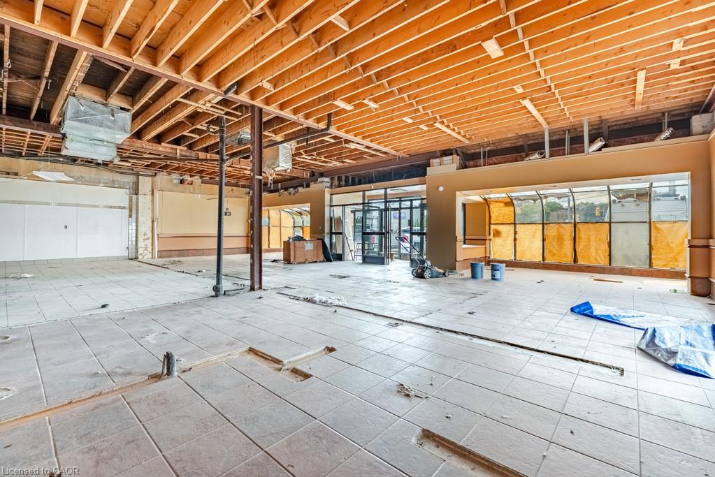 434 Plains Road E Property Photo 13