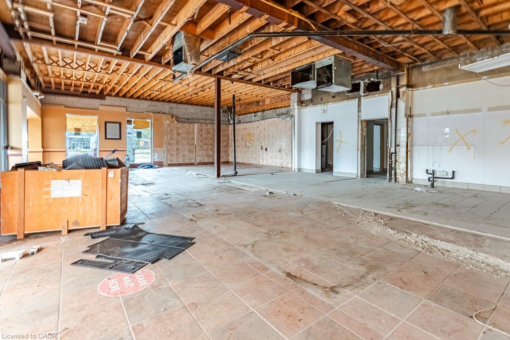 434 Plains Road E Property Photo 16