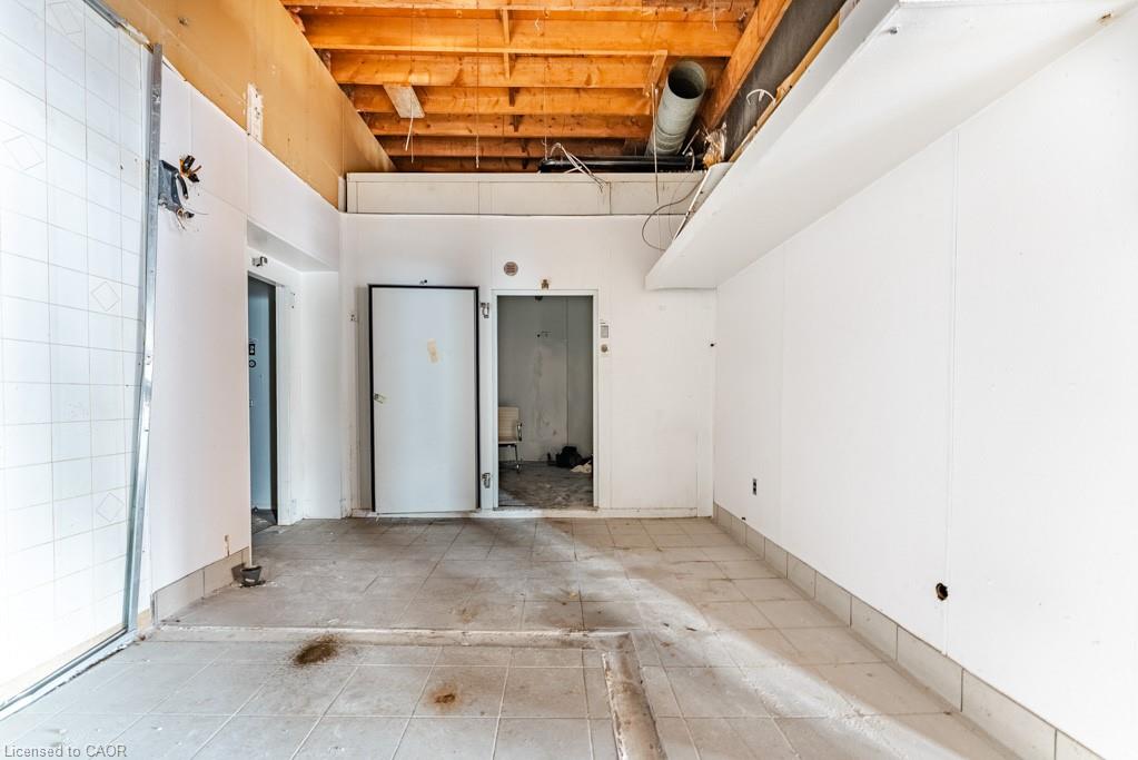 434 Plains Road E Property Photo 17