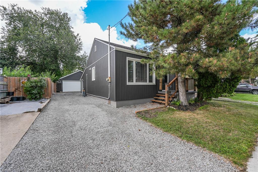 1 Waverley Road Property Photo 1