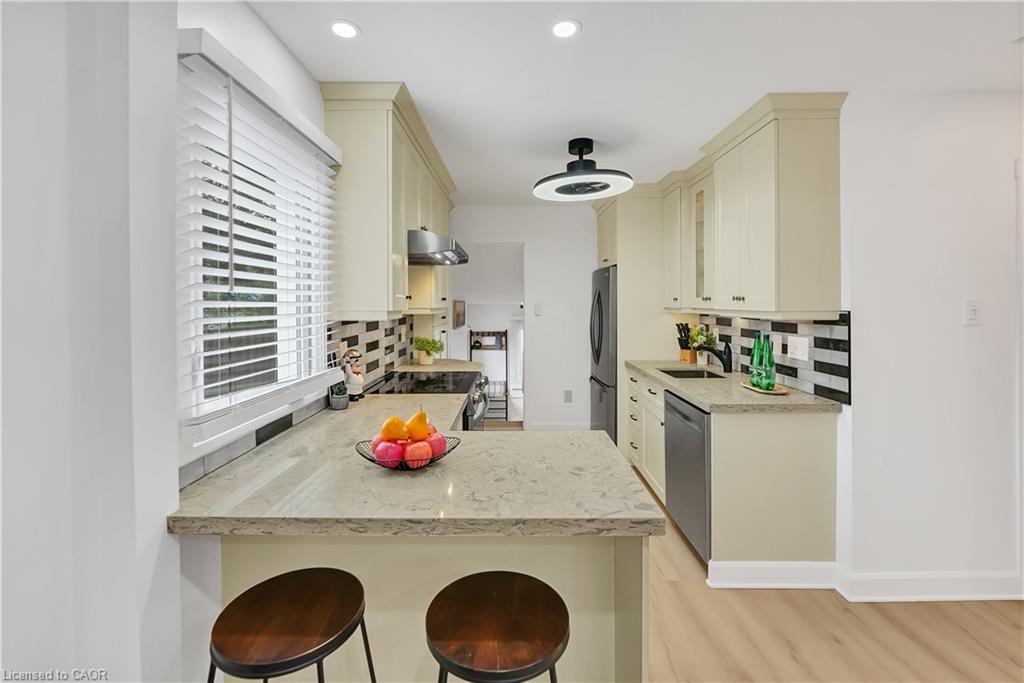 1 Waverley Road Property Photo 6