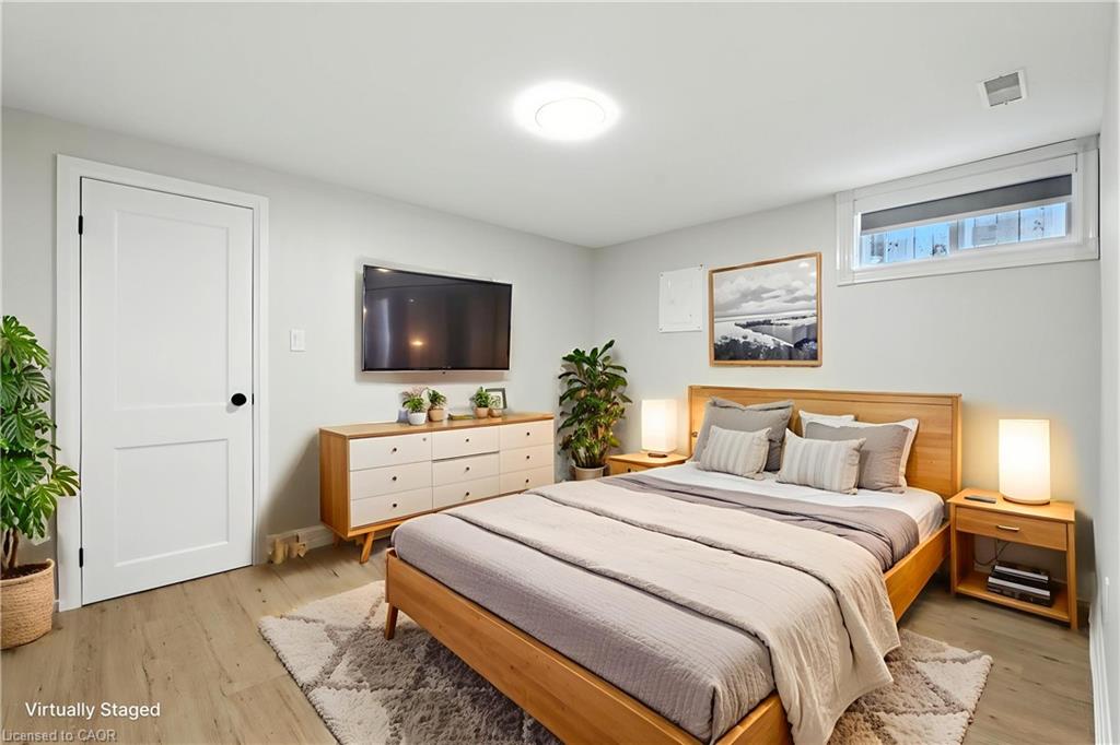 B-929 Upper Ottawa Street Property Photo 13