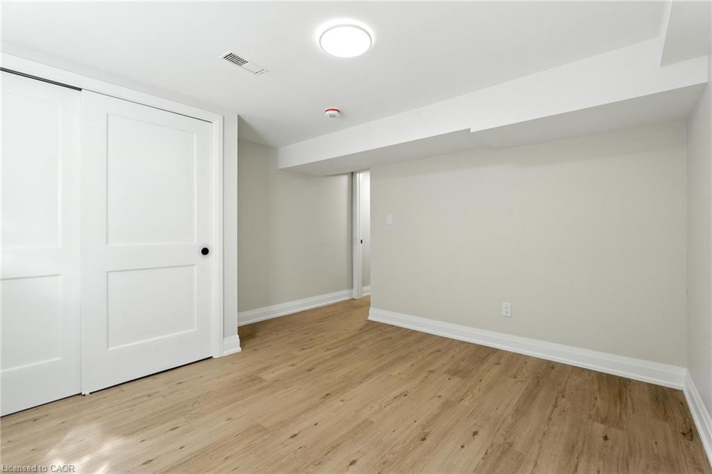 B-929 Upper Ottawa Street Property Photo 19