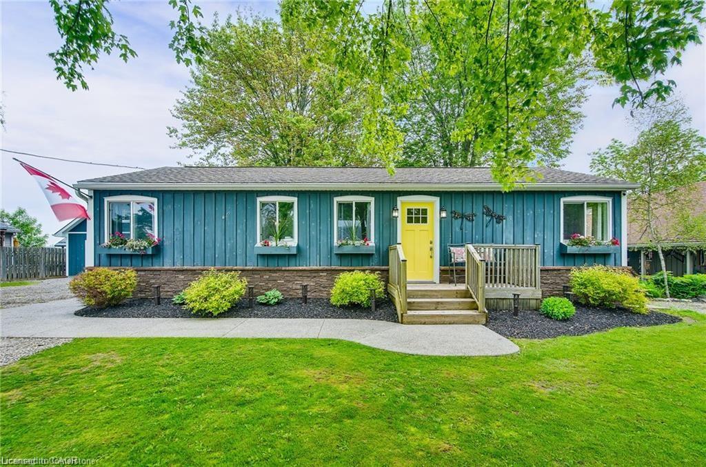 8 Beach Road Property Photo 1