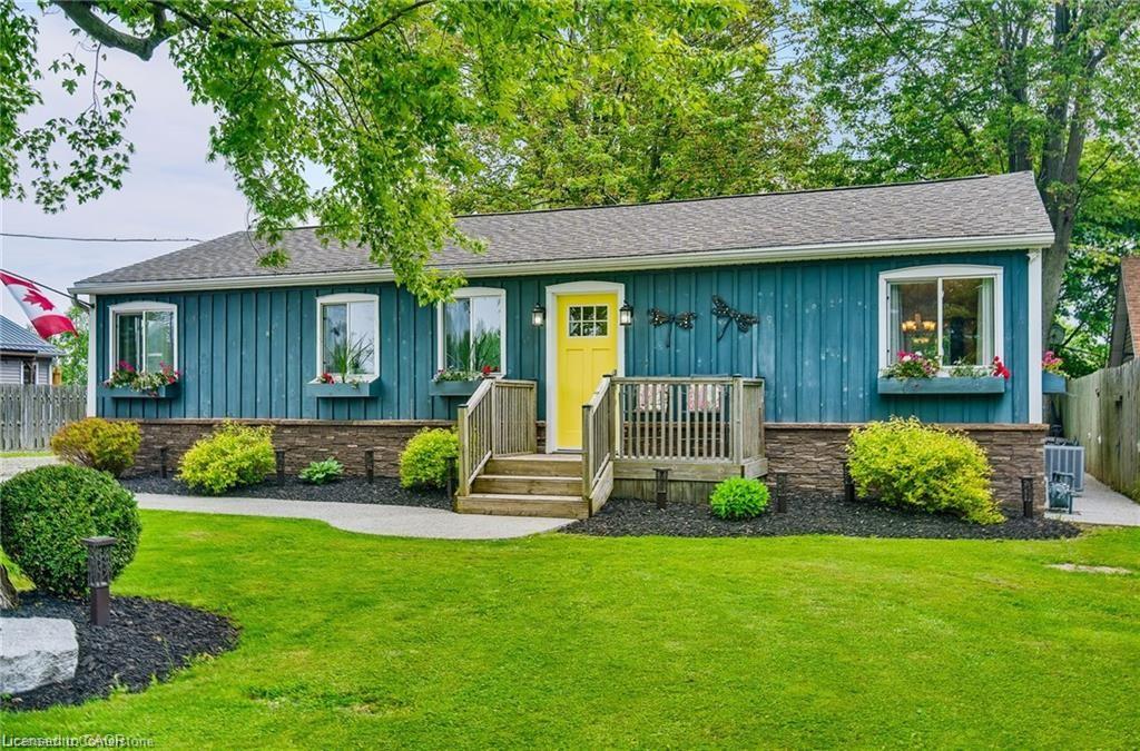 8 Beach Road Property Photo 4