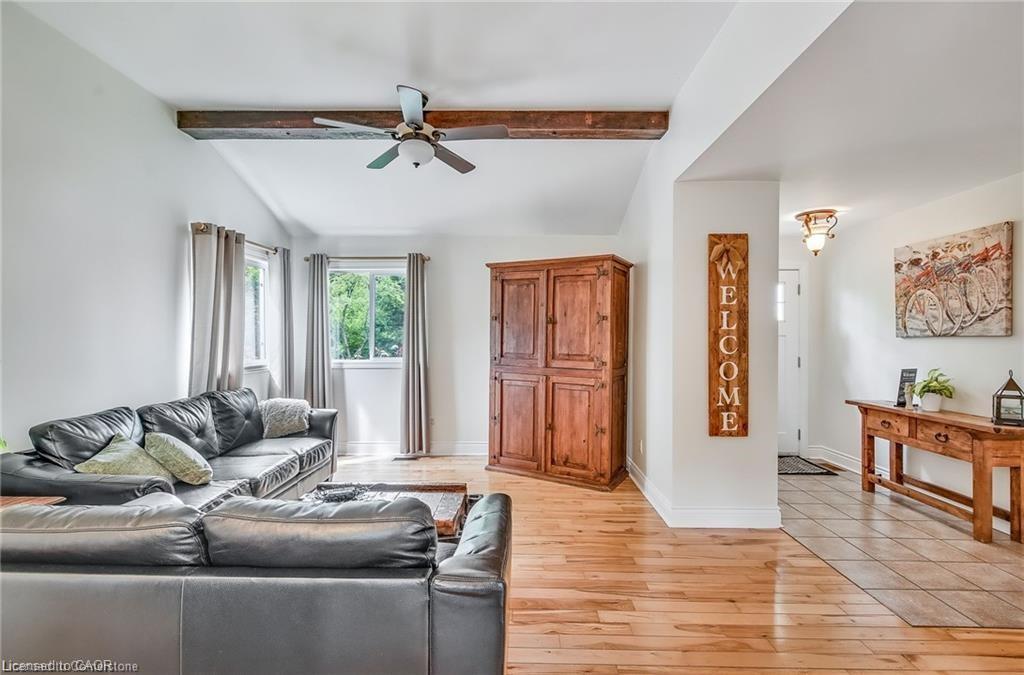 8 Beach Road Property Photo 8