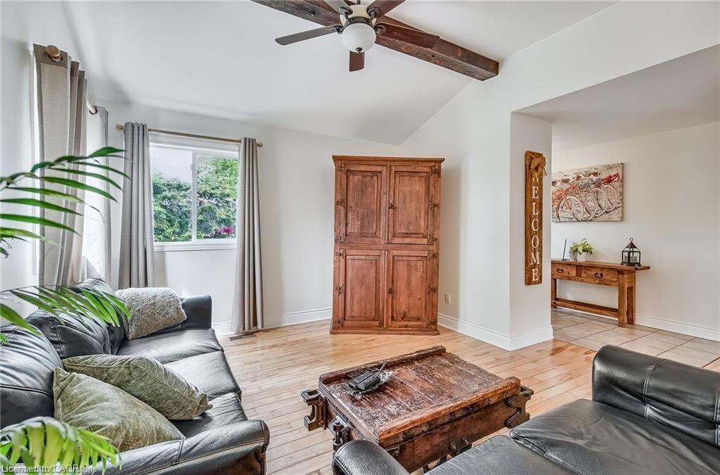 8 Beach Road Property Photo 9