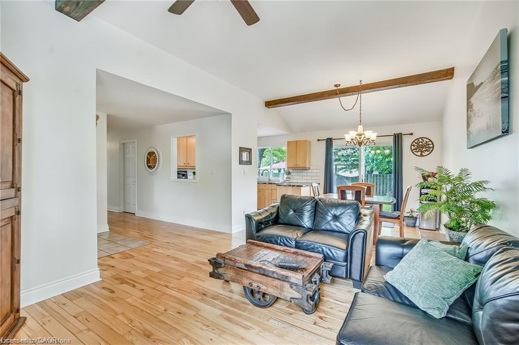 8 Beach Road Property Photo 10