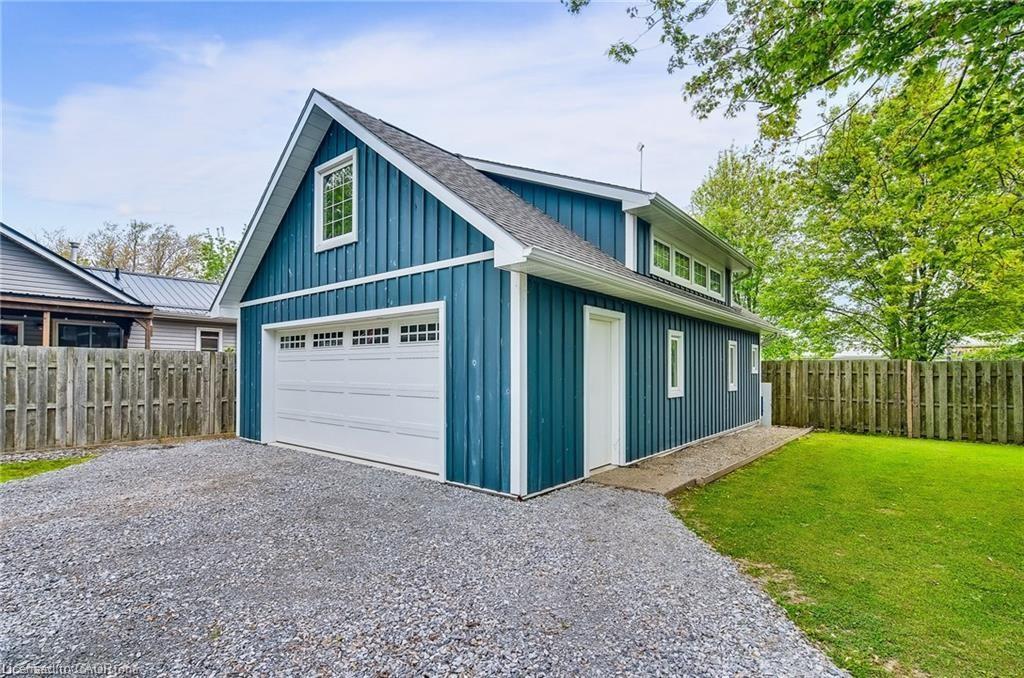 8 Beach Road Property Photo 39