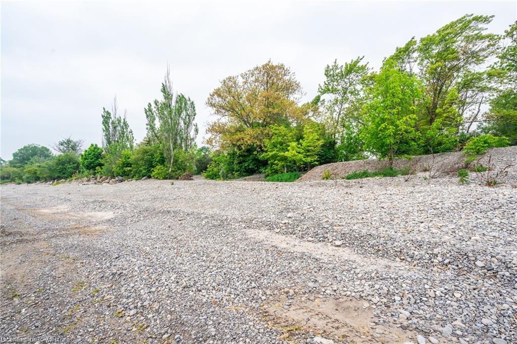 8 Beach Road Property Photo 48