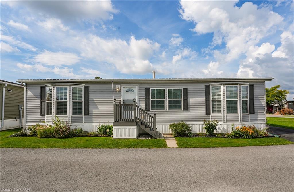 343-3033 Townline Road Property Photo 1