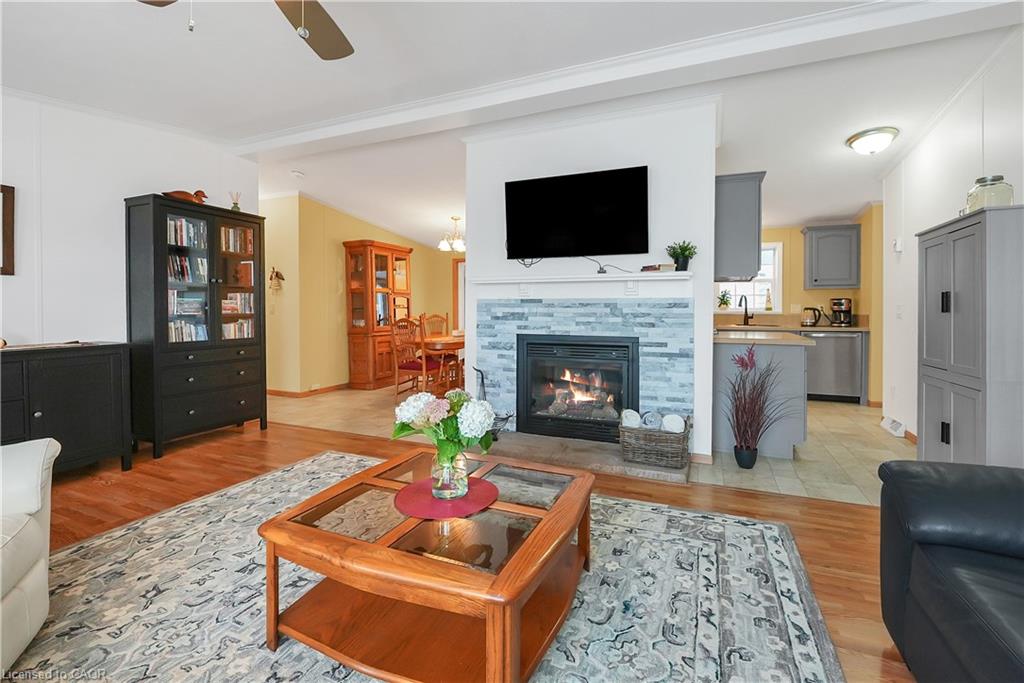 343-3033 Townline Road Property Photo 6