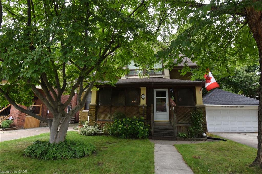 12 Leinster Avenue S Property Photo 2