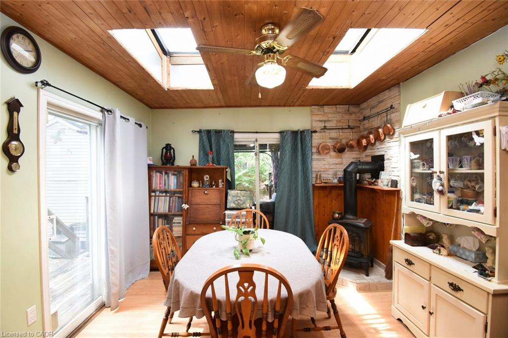 12 Leinster Avenue S Property Photo 17