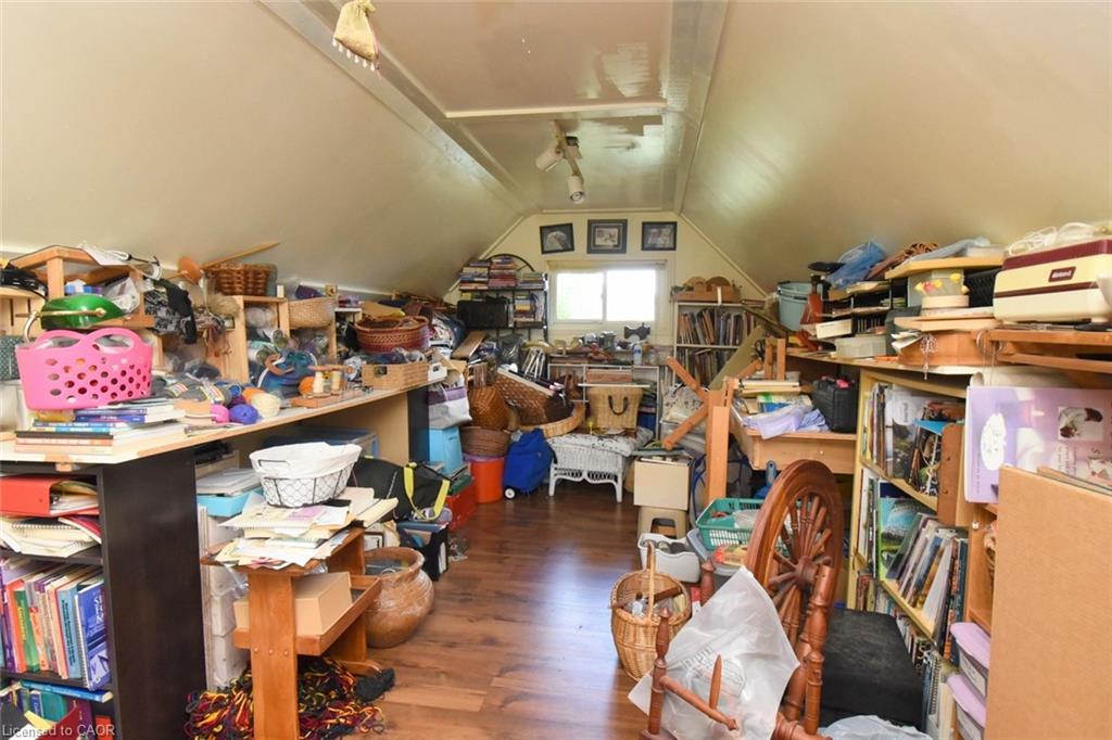 12 Leinster Avenue S Property Photo 23