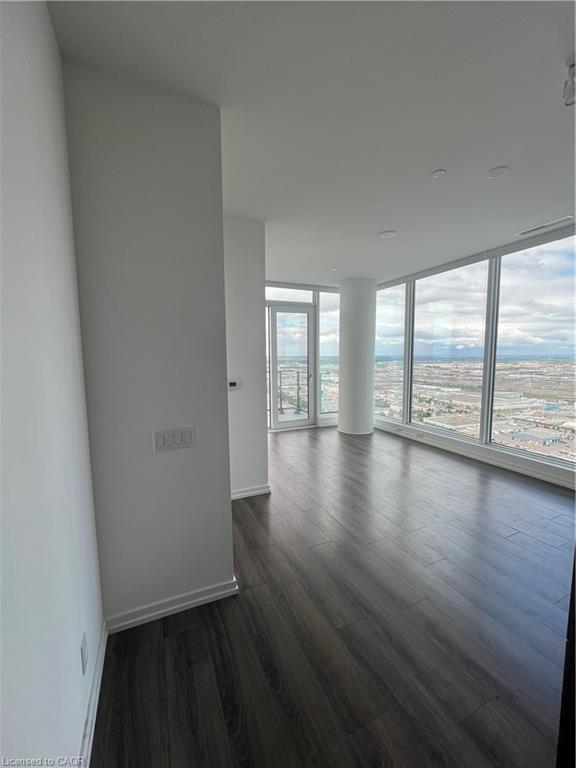 5003-1000 Portage Parkway Crescent Property Photo 6