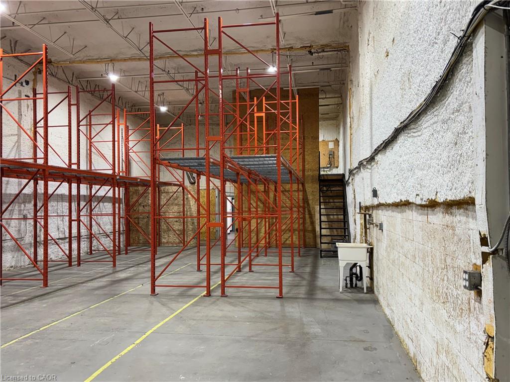 12-3070 Mainway Property Photo 7