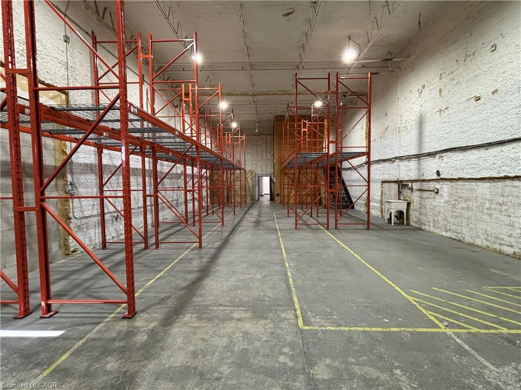 12-3070 Mainway Property Photo 8