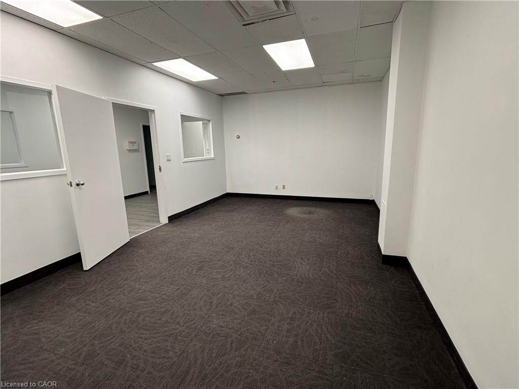 12-3070 Mainway Property Photo 15