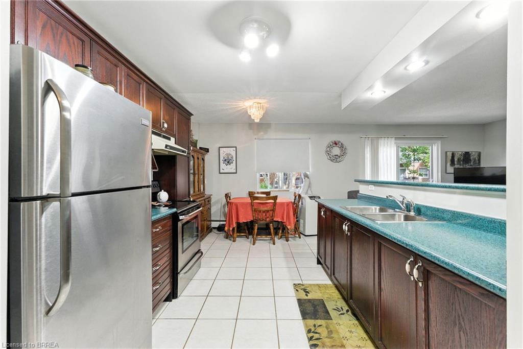 7-612 Grey Street Property Photo 6