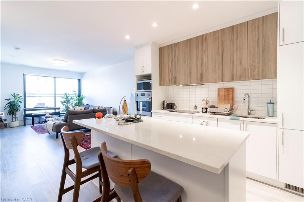 1212-181 King Street S Property Photo 2