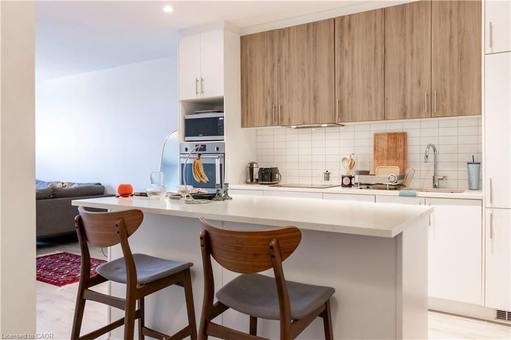 1212-181 King Street S Property Photo 4