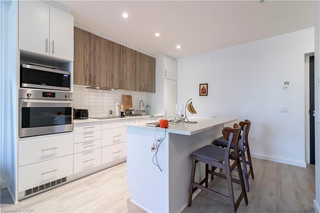 1212-181 King Street S Property Photo 5